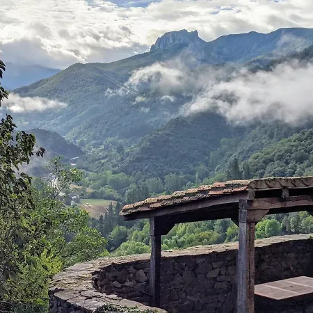 Olmares Terrace - Picos De Europa Lomena